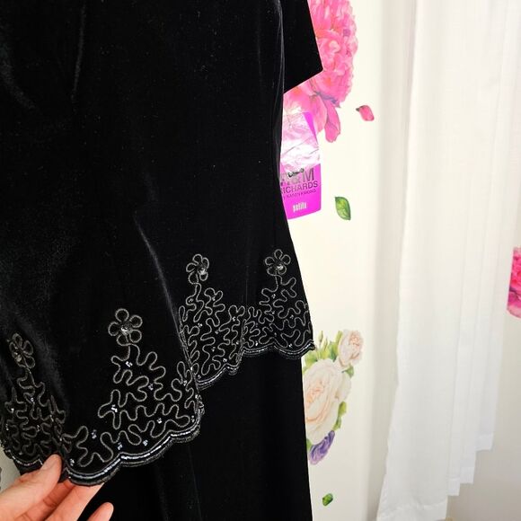 Womens Black Dress Gown by RM Richards - Karen Kwong  Velvet Size 8P NWT Formal - Picture 14 of 15